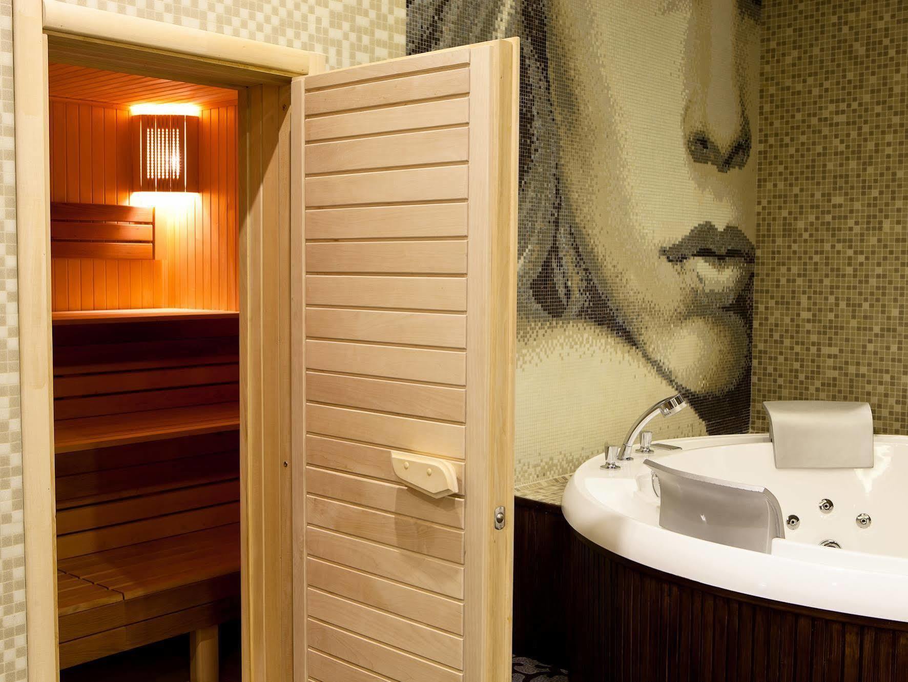 Kiroff Hotel Κχαρκίβ Εξωτερικό φωτογραφία