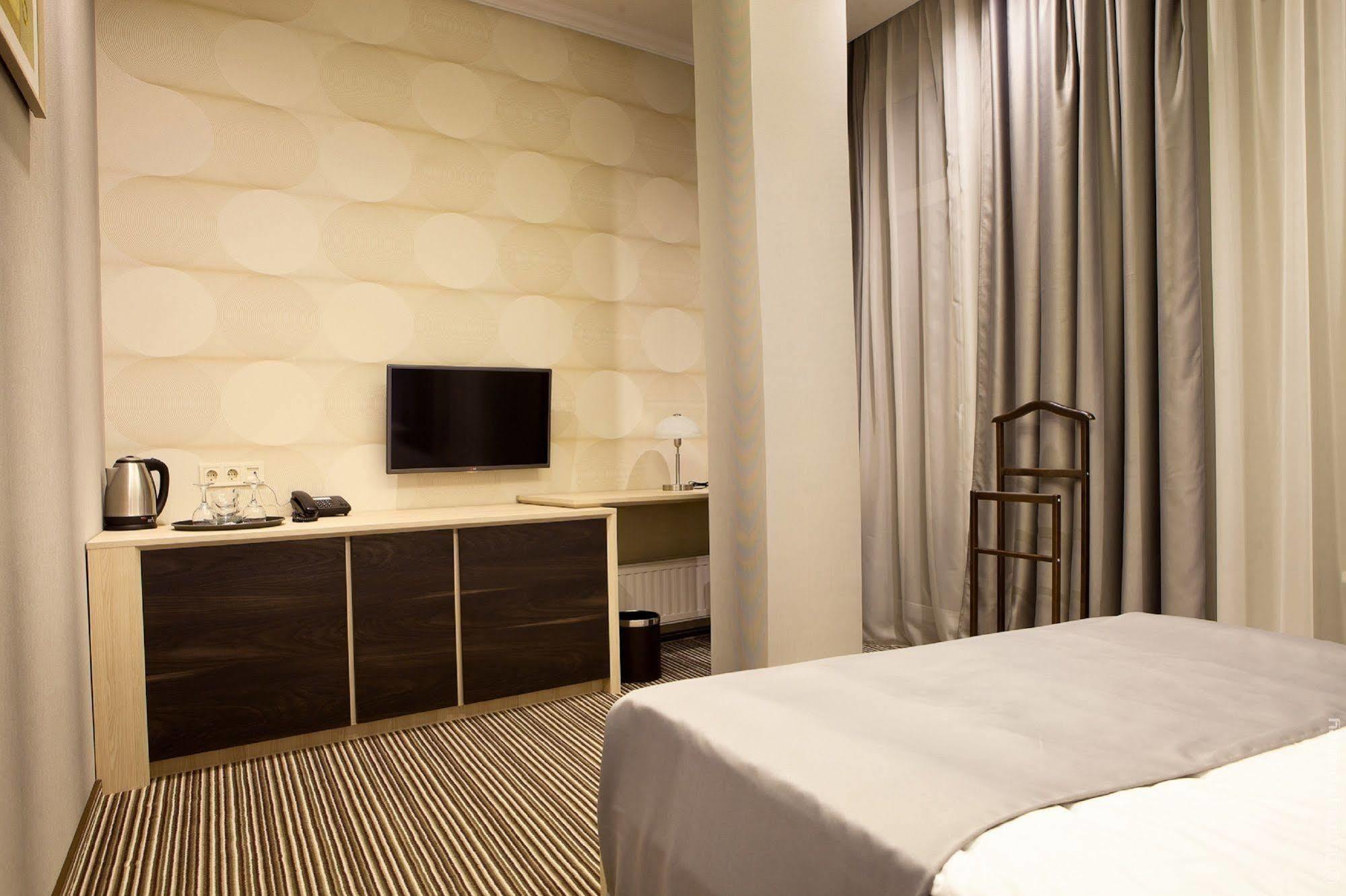 Kiroff Hotel Κχαρκίβ Εξωτερικό φωτογραφία